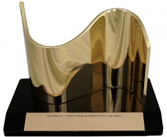 Наушники Sennheiser HD 700 получили награду за выдающиеся технические достижения на церемонии фонда TEC